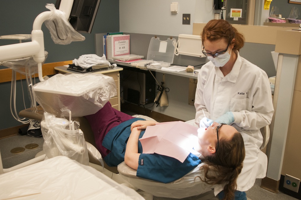 Dental hygiene students provide valuable service, affordable care | Pierce  College District